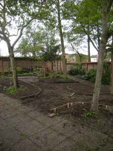 Bed edges in place